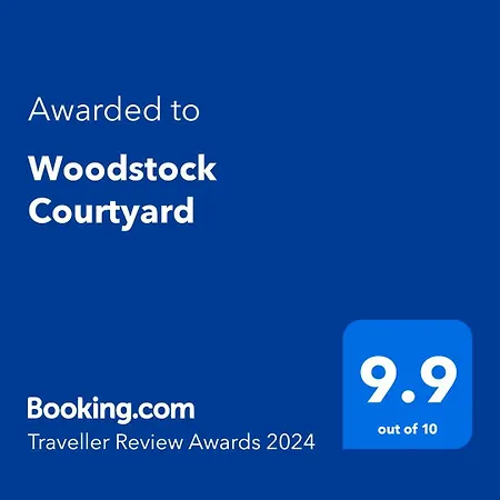 Woodstock Courtyard Apartment