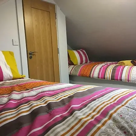 Woodstock Courtyard شقة