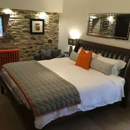 Woodstock Courtyard Inistioge