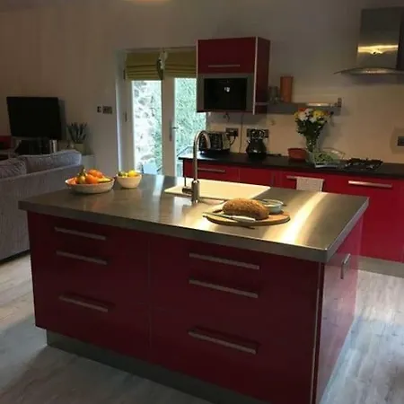 Woodstock Courtyard Apartment Inistioge