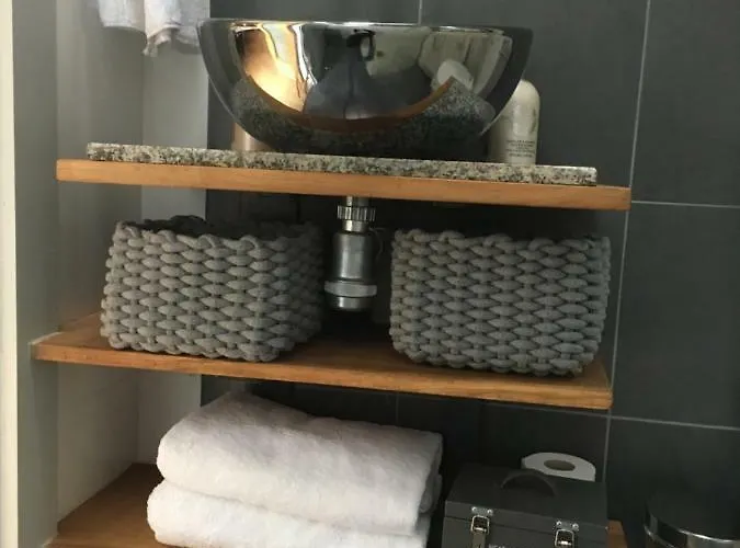 Woodstock Courtyard * Inistioge